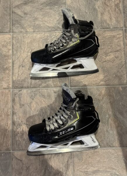 Bauer Elite Goalie Skates Intermediate Size 4