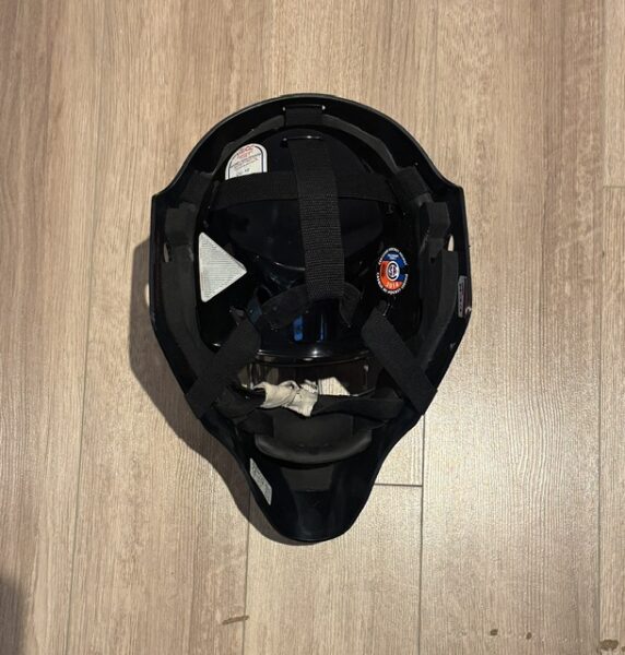 CCM 7000 Goalie Mask - Senior Small