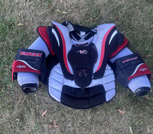 Vaughn Ventus LT60 Goalie Chest Protector (Senior Medium)