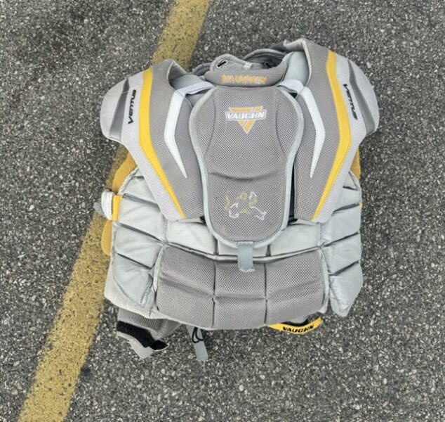 Vaughn Ventus LT60 Goalie Chest Protector (Senior Medium)