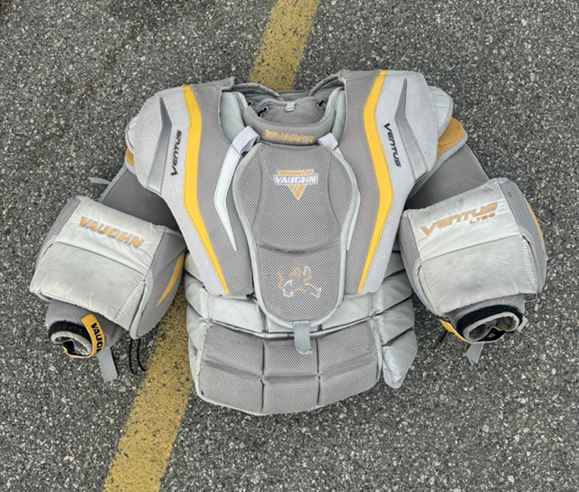 Vaughn Ventus LT60 Goalie Chest Protector (Senior Medium)
