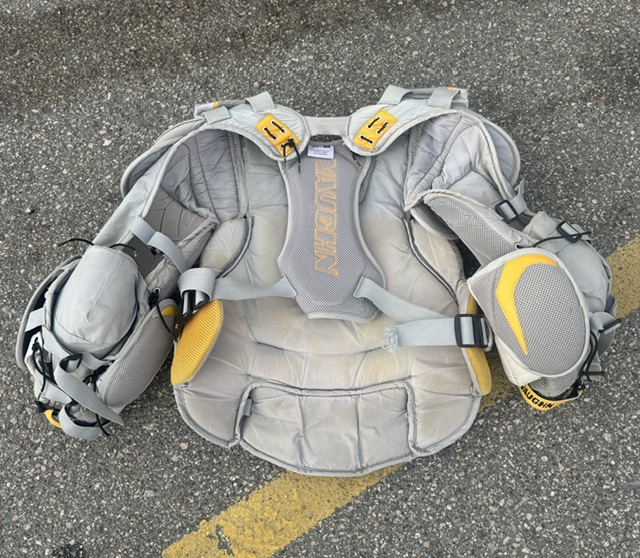 Vaughn Ventus LT60 Goalie Chest Protector (Senior Medium)