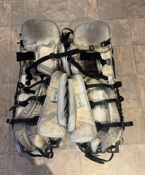 Vaughn Velocity V2 Goalie Full Set (34")