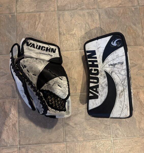 Vaughn Velocity V2 Goalie Full Set (34")